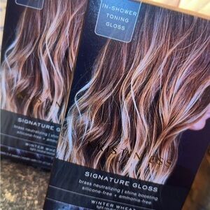 Signature Gloss - Winter Wheat